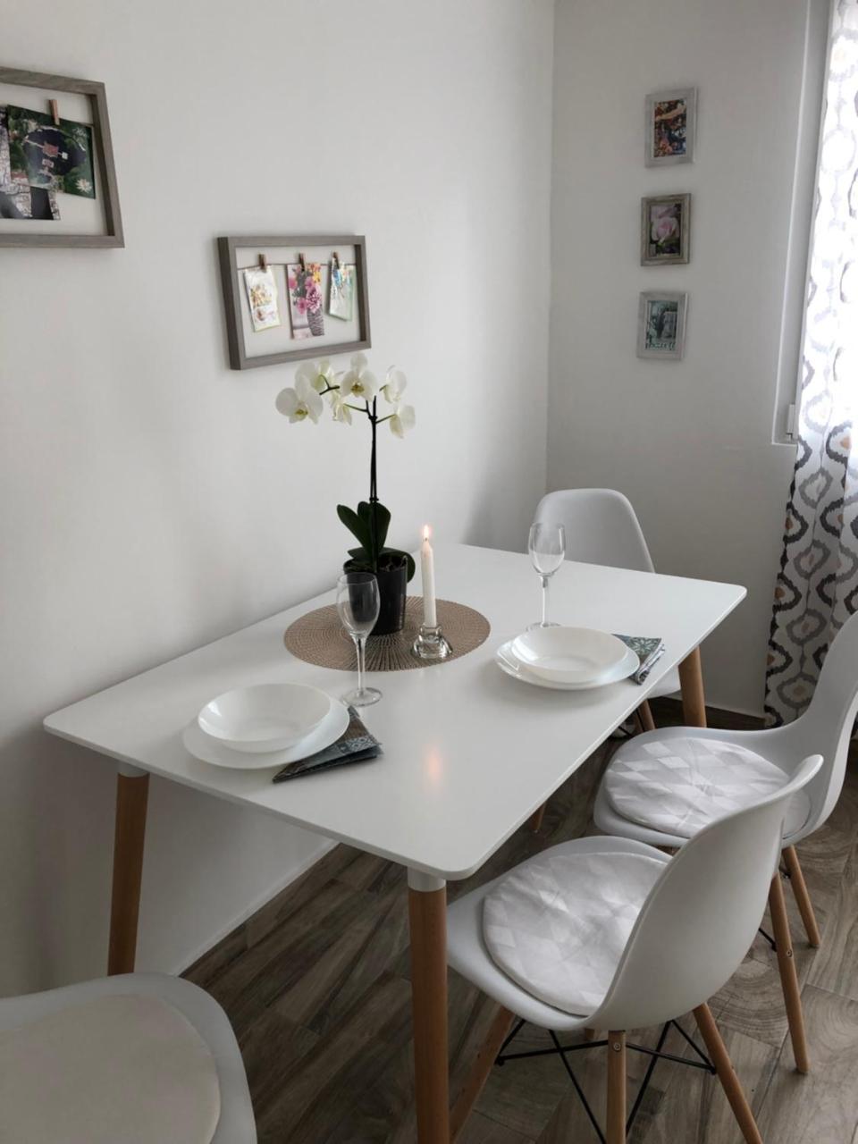 Elizabeth 2 Apartment